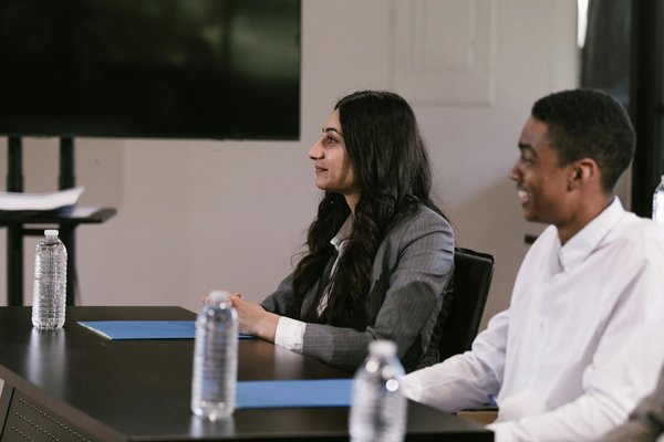 How Is the Shift to Electric Vehicles Changing the UK Automotive Landscape?